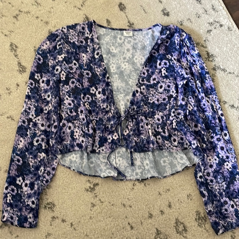 Sunday best front tie shirt